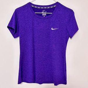 Nike Girls' Legend Scoop Dri-FIT T-Shirt, ***NWOT***